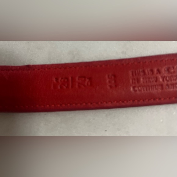 Coach  Red Glove Tanned Leather Belt Solid Brass Buckle 28" USA Made - Picture 3 of 6